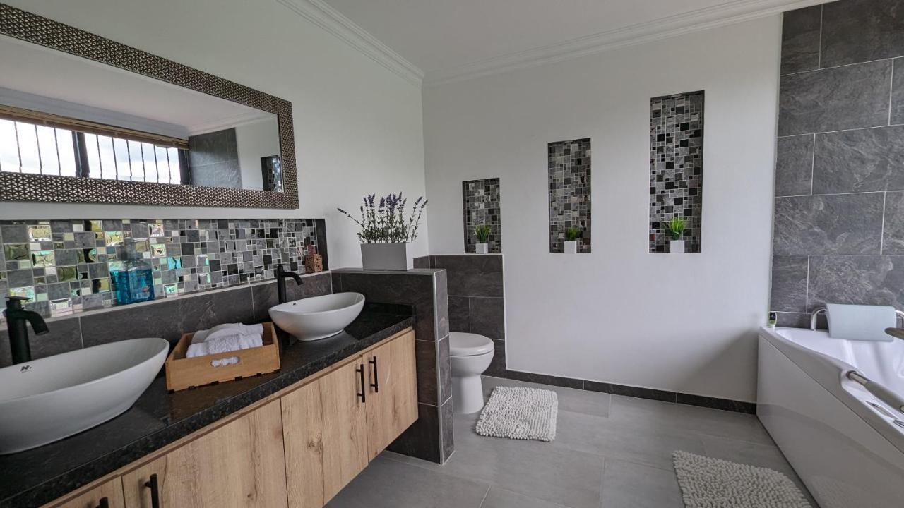 Apto Lujo Con Jacuzzi Y Parqueadero Piso 4 Apartment Santa Rosa de Cabal