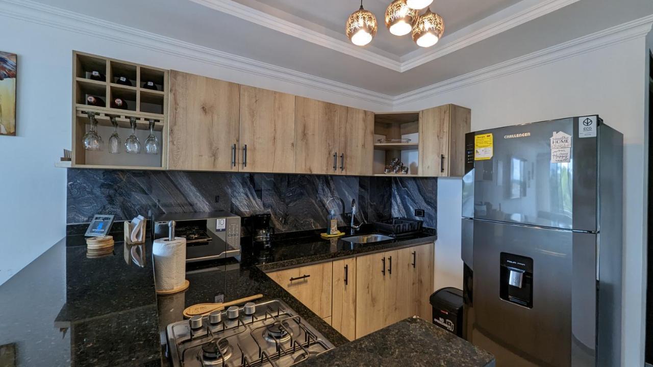Apto Lujo Con Jacuzzi Y Parqueadero Piso 4 Apartment *